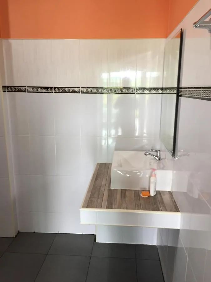 Tara House Hotell Ko Lanta